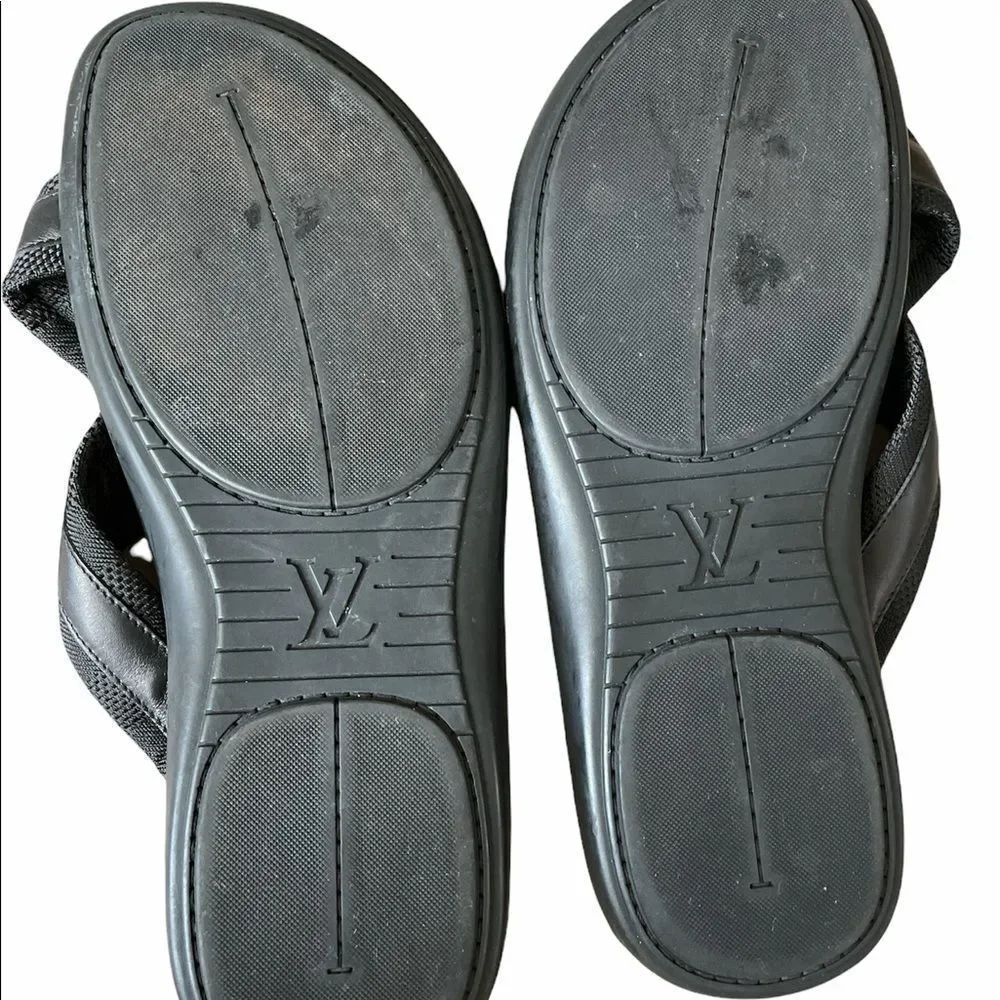 Louis Vuitton Black Damier Thong Sandals‎